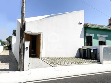 Moradia T2 para Venda em Aguas Santas