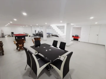 Moradia T3 para Venda em Moncarapacho e Fuseta