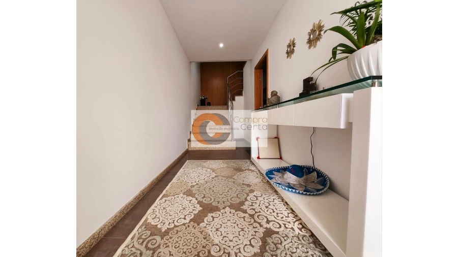 Moradia T3 para Venda em Ronfe Foto 2