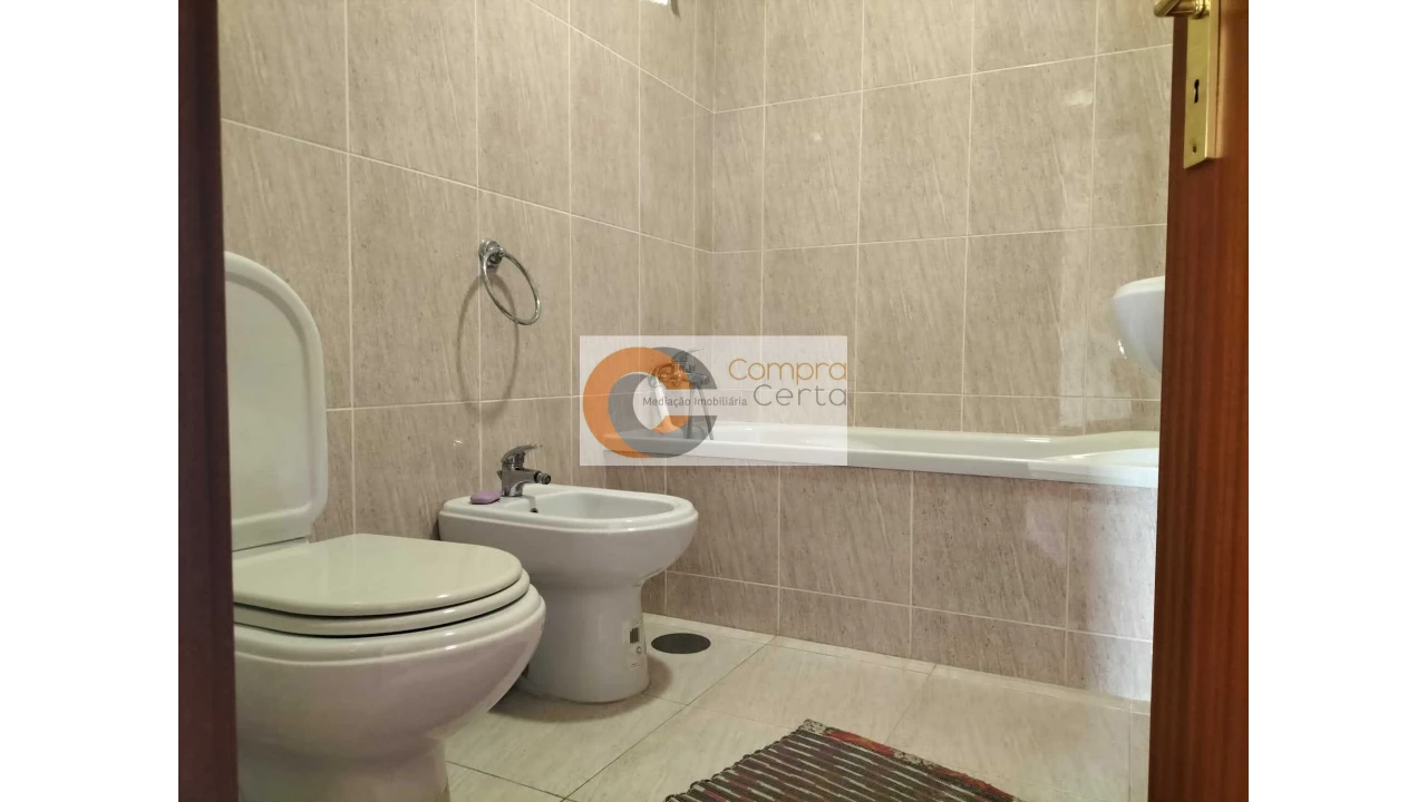 Moradia T3 para Venda em Serzedo e Calvos Foto 14