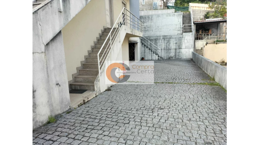 Moradia T3 para Venda em Serzedo e Calvos Foto 5