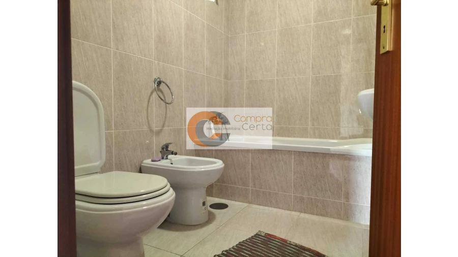 Moradia T3 para Venda em Serzedo e Calvos Foto 14