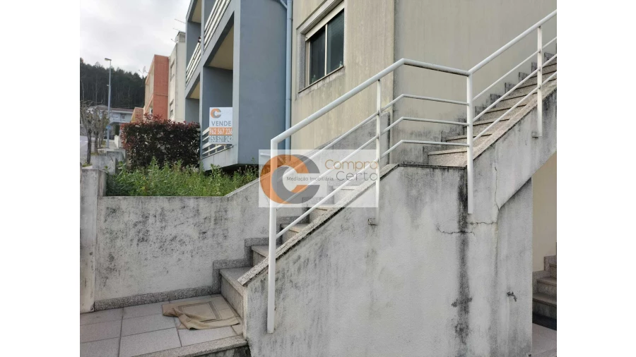 Moradia T3 para Venda em Serzedo e Calvos Foto 3