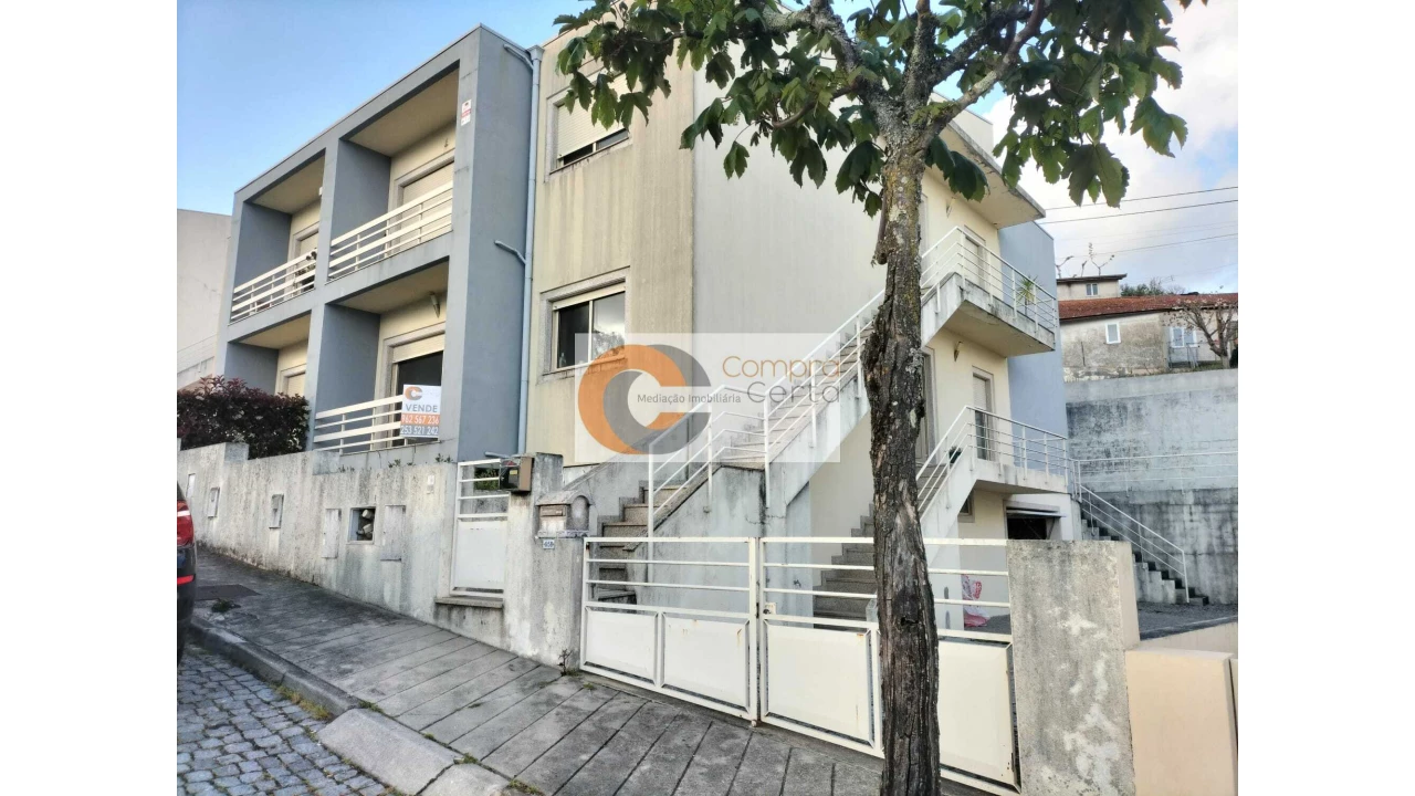 Moradia T3 para Venda em Serzedo e Calvos Foto 1