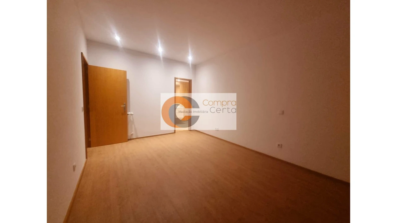 Apartamento T3 para Venda em Costa Foto 12