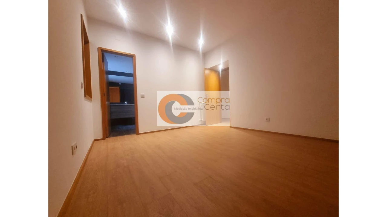 Apartamento T3 para Venda em Costa Foto 9