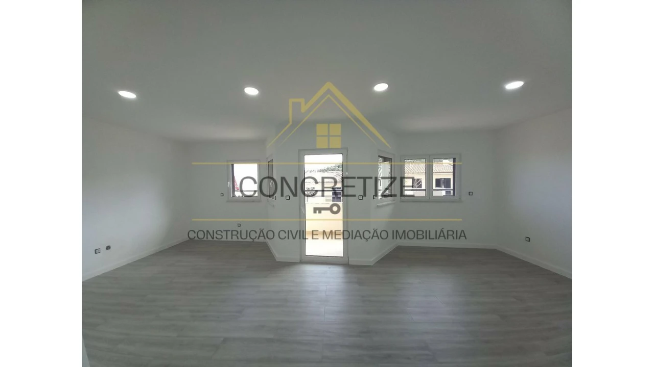Apartamento T3 para Venda em Castanheira do Ribatejo e Cachoeiras Foto 7