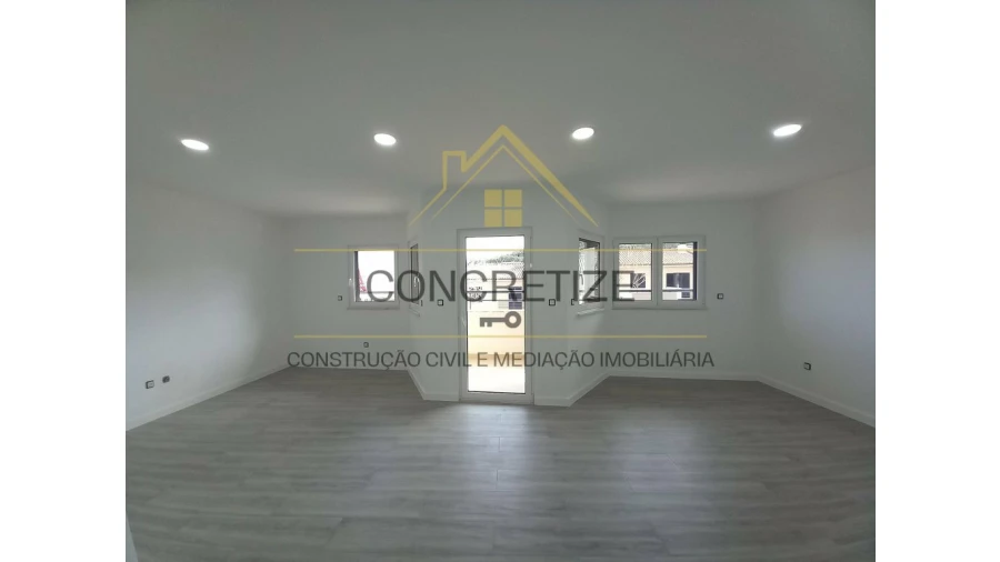 Apartamento T3 para Venda em Castanheira do Ribatejo e Cachoeiras Foto 7