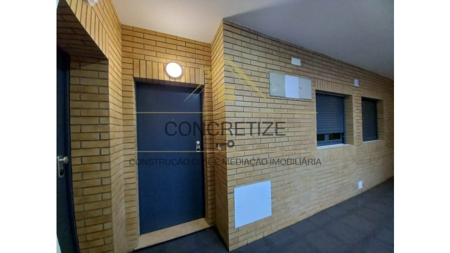 Apartamento T3 para Venda em Castanheira do Ribatejo e Cachoeiras Foto 4