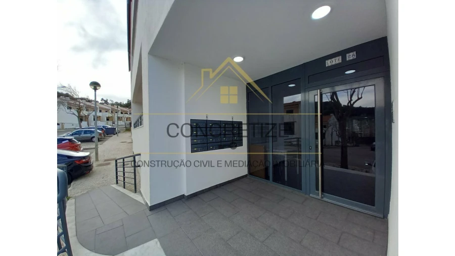 Apartamento T3 para Venda em Castanheira do Ribatejo e Cachoeiras Foto 2