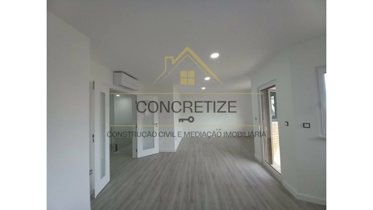 Apartamento T3 para Venda em Castanheira do Ribatejo e Cachoeiras Foto 9