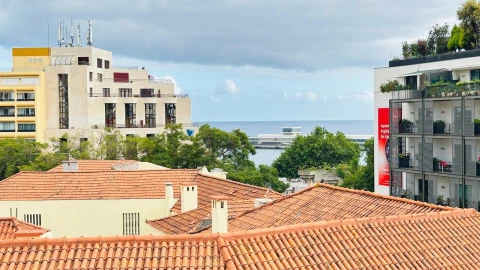 Apartamento T4 para Venda em Funchal (Se)