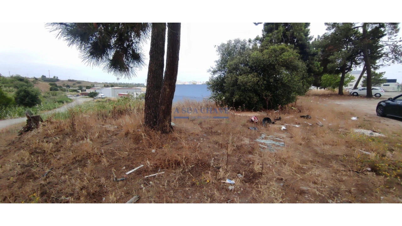 Terreno para Venda em Corroios Foto 15