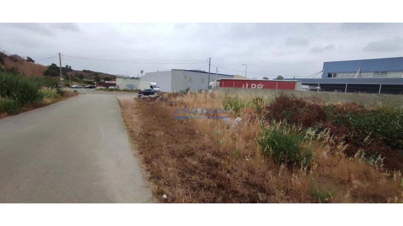 Terreno para Venda em Corroios Foto 4