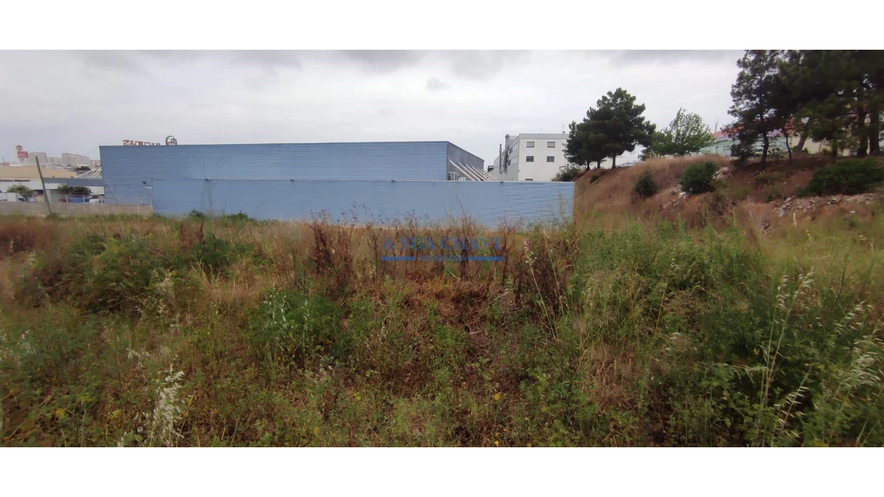 Terreno para Venda em Corroios Foto 37