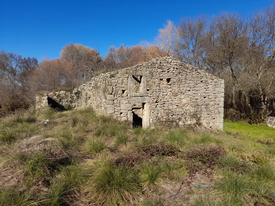 Quinta T0 para Venda em Alcains Foto 4