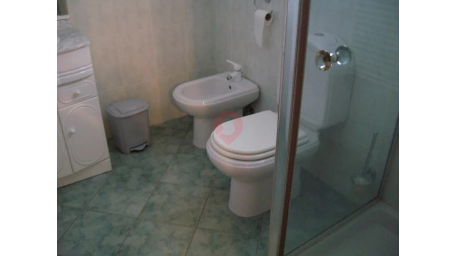 Moradia T4 para Venda em Longos Vales Foto 10