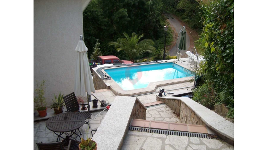 Moradia T4 para Venda em Longos Vales Foto 3