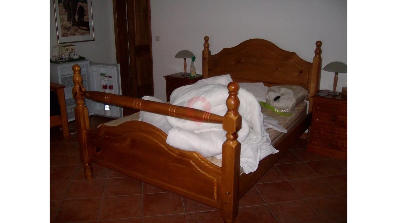 Moradia T4 para Venda em Longos Vales Foto 9