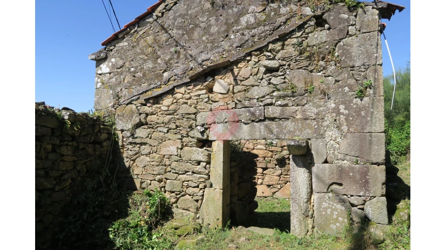 Moradia T1 para Venda em Longos Vales Foto 3