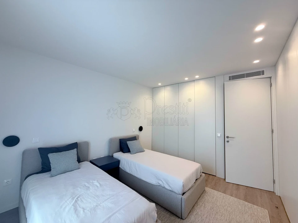 Apartamento T1 para Venda em Azurem Foto 6