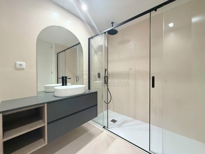 Apartamento T1 para Venda em Azurem Foto 8