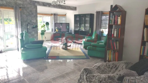 Moradia T6 para Venda em Rio de Loba