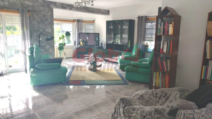 Moradia T6 para Venda em Rio de Loba Foto 5
