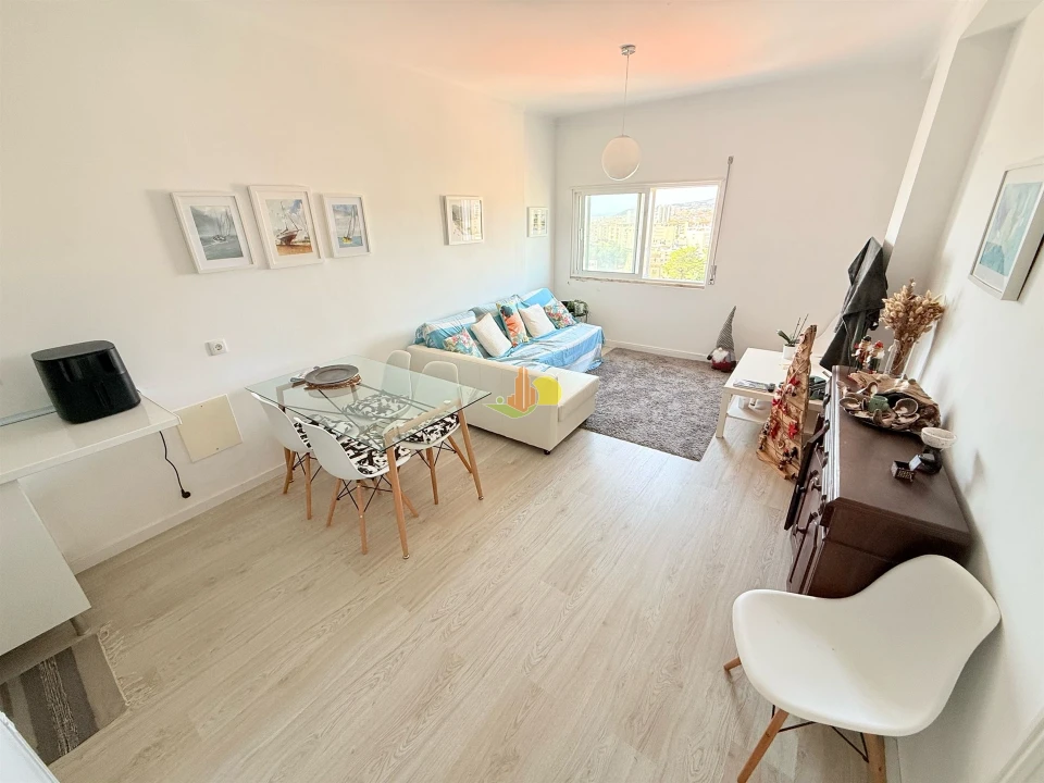 Apartamento T1 para Venda em Buarcos Foto 2