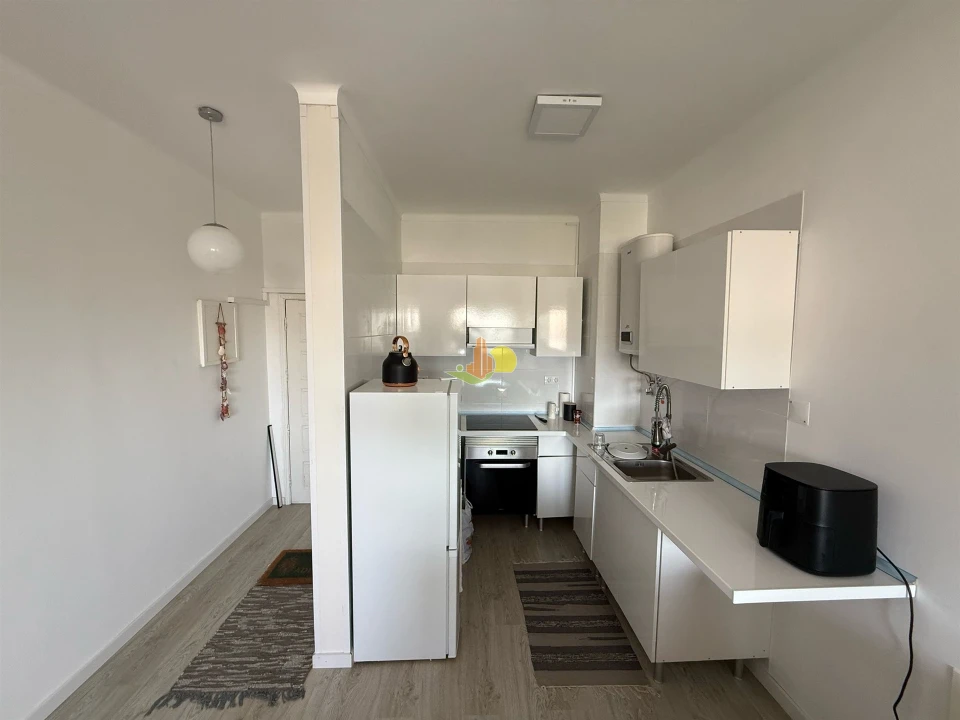 Apartamento T1 para Venda em Buarcos Foto 8