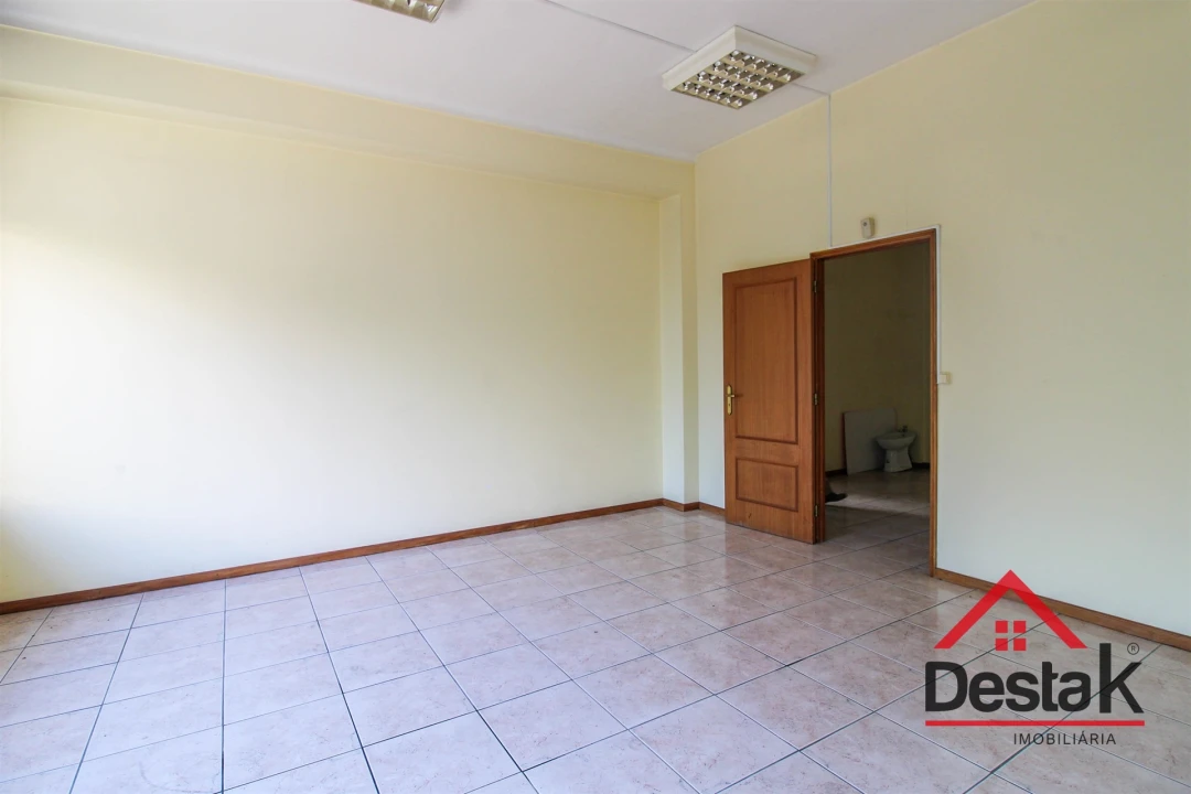 Loja para Venda em Viseu Foto 6