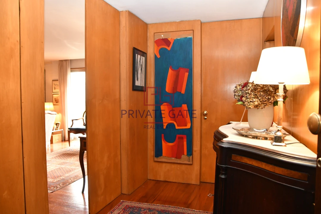 Apartamento T4 para Venda em Lordelo do Ouro e Massarelos Foto 4