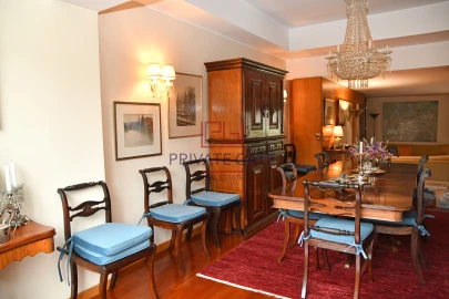 Apartamento T4 para Venda em Lordelo do Ouro e Massarelos