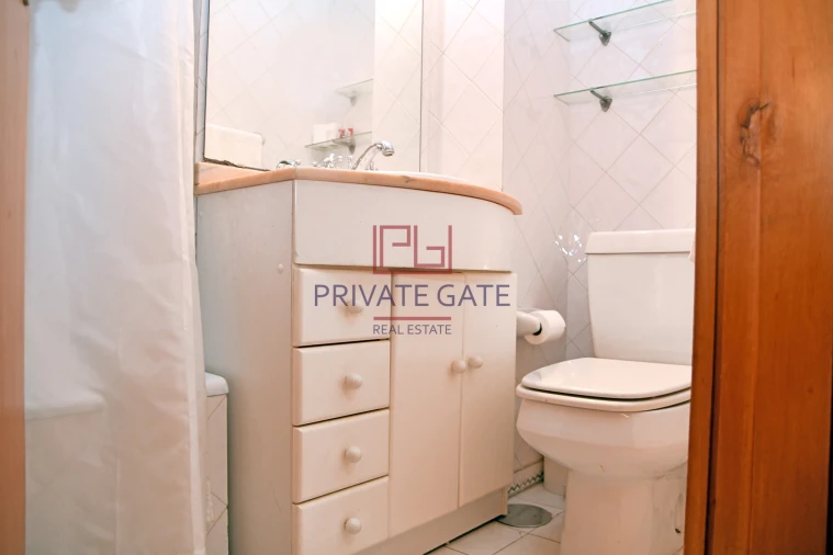 Apartamento T4 para Venda em Lordelo do Ouro e Massarelos Foto 15