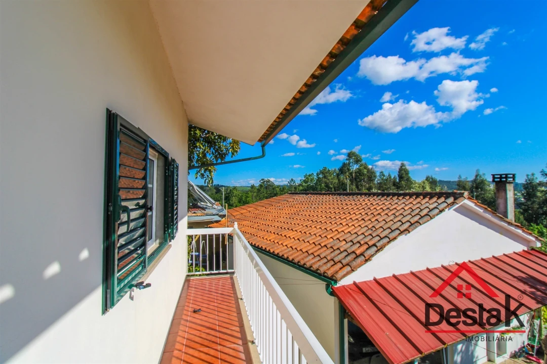 Moradia T5 para Venda em Ribafeita Foto 6