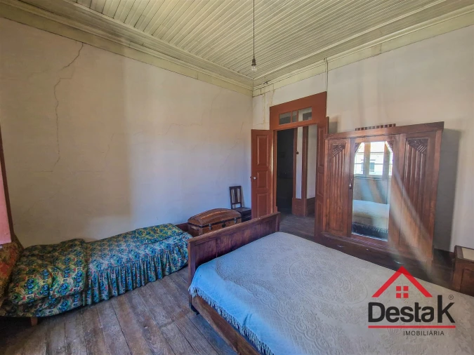 Moradia T7 para Venda em Moimenta da Beira Foto 6