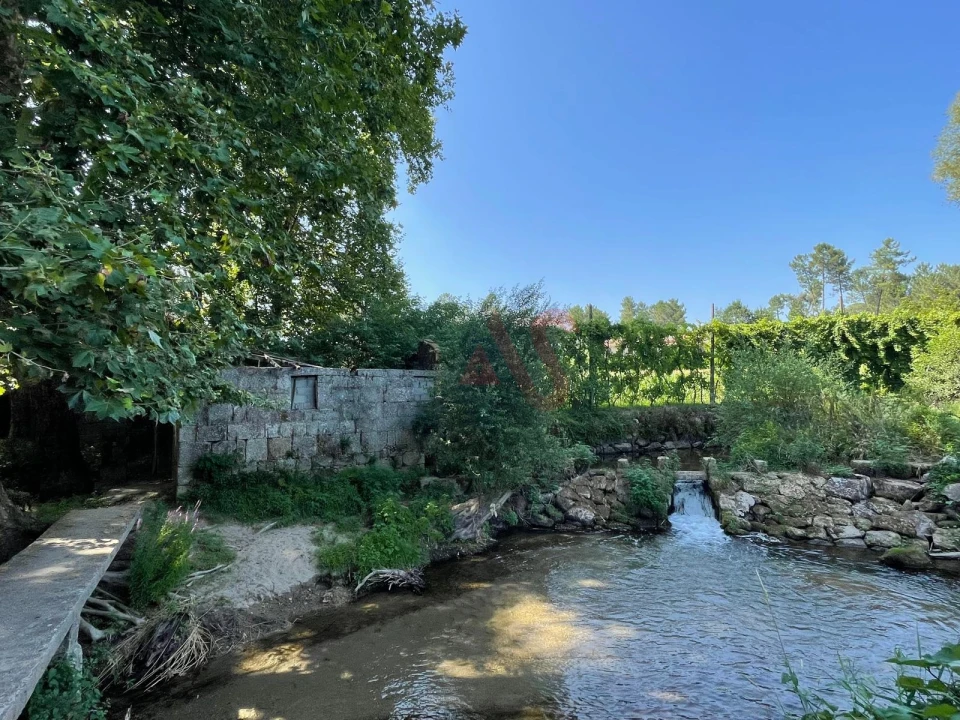 Moradia T3 para Venda em Cernadelo e Lousada (São Miguel e Santa Margarida) Foto 1
