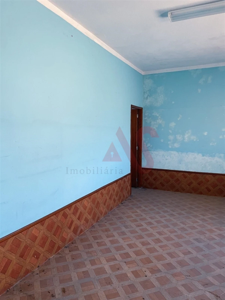 Armazém para Venda em Lordelo Foto 19