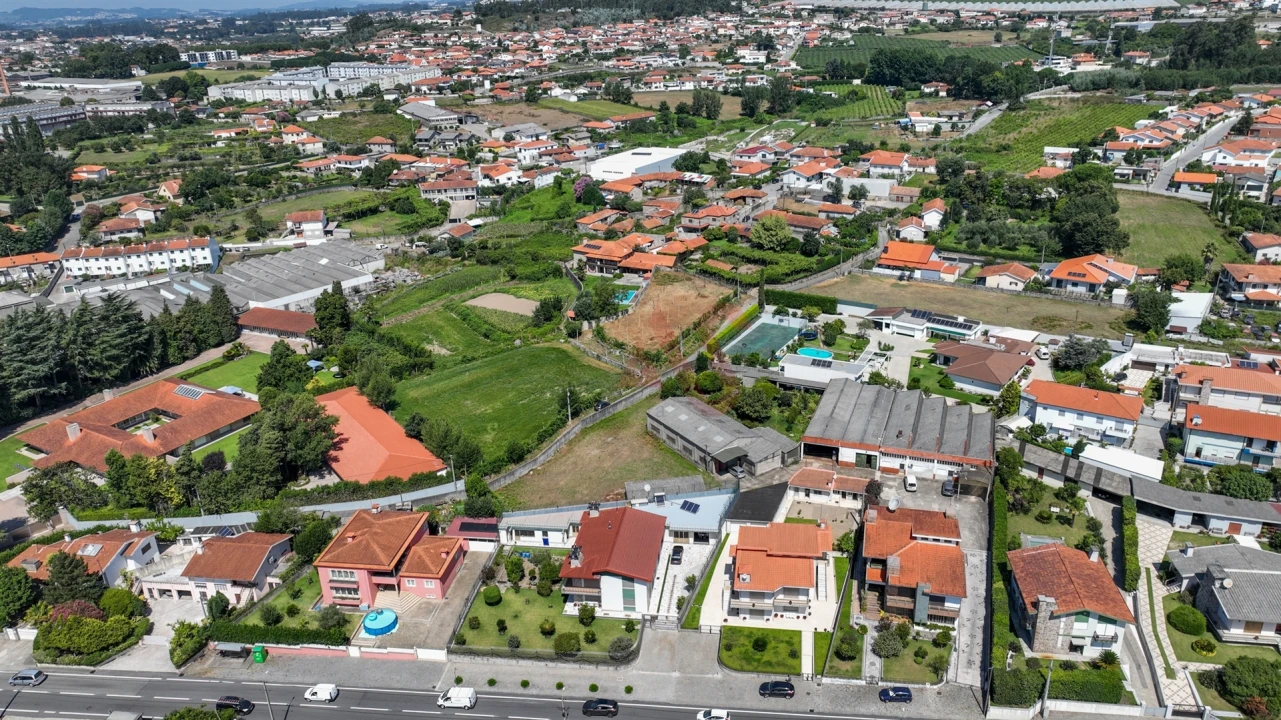 Armazém para Venda em Lordelo Foto 7