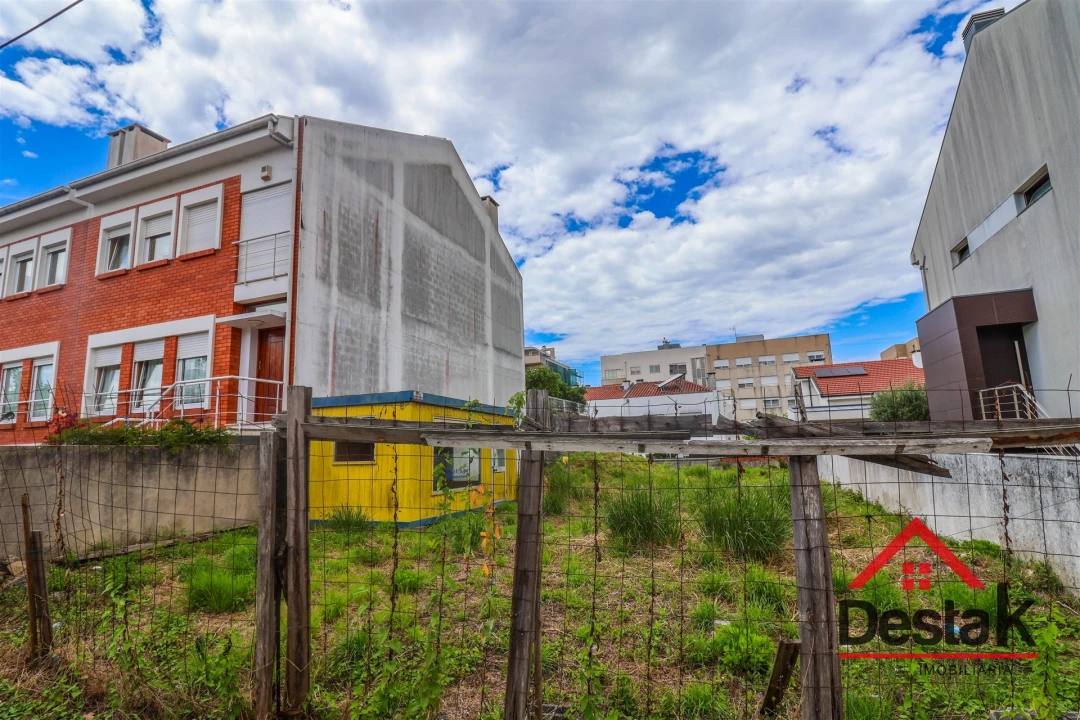 Terreno para Venda em Custóias, Leça do Balio e Guifões Foto 2