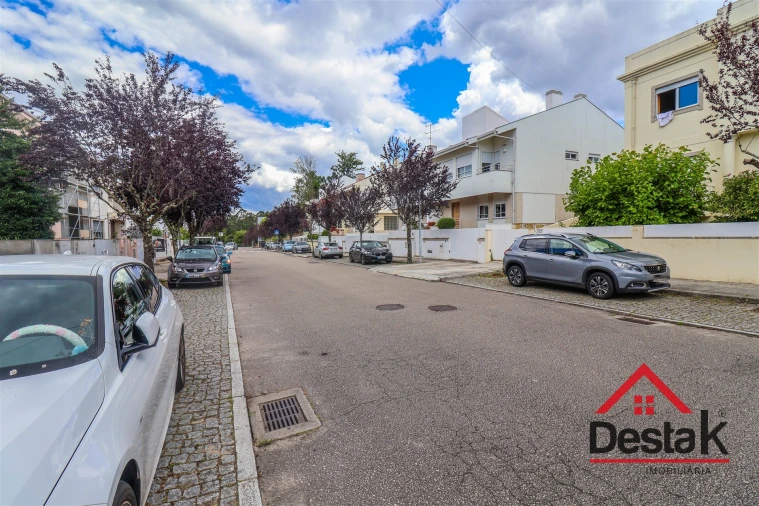 Terreno para Venda em Custóias, Leça do Balio e Guifões Foto 4
