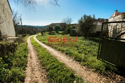 Moradia T5 para Venda em São Cipriano e Vil de Souto