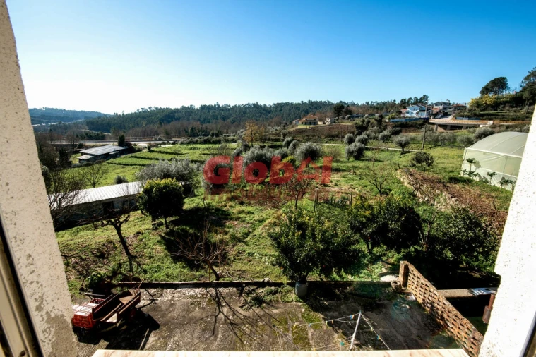 Moradia T5 para Venda em São Cipriano e Vil de Souto Foto 5