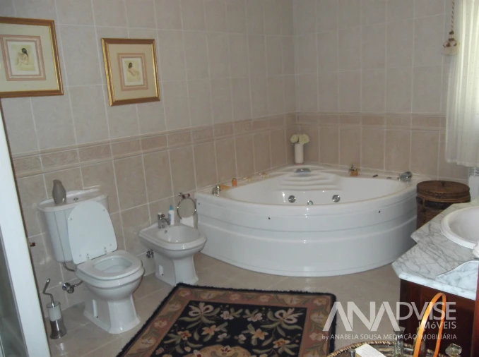 Quinta T6 para Venda em Fornos de Maceira Dão Foto 32