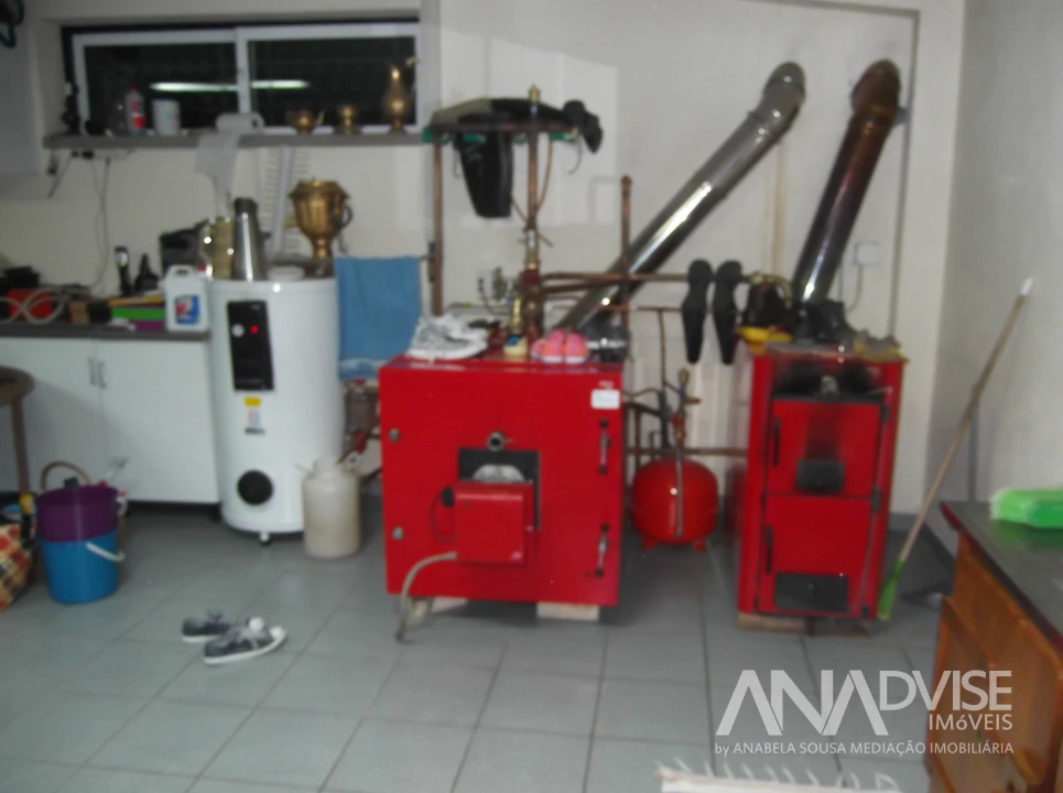 Quinta T6 para Venda em Fornos de Maceira Dão Foto 22