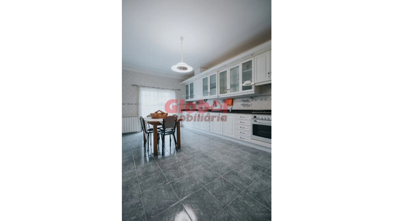 Moradia T3 para Venda em Nagozelo do Douro Foto 4