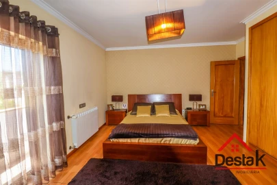 Moradia T4 para Venda em Abraveses