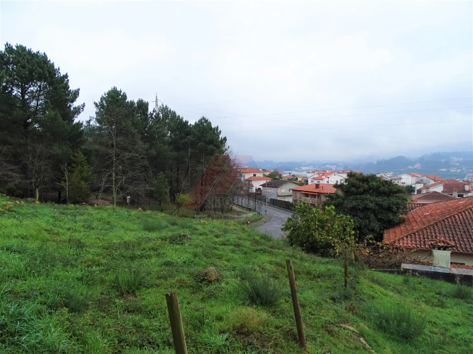 Terreno para Venda em Fafe Foto 10