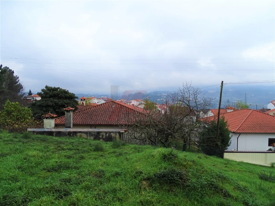 Terreno para Venda em Fafe Foto 8