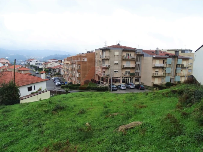 Terreno para Venda em Fafe Foto 12